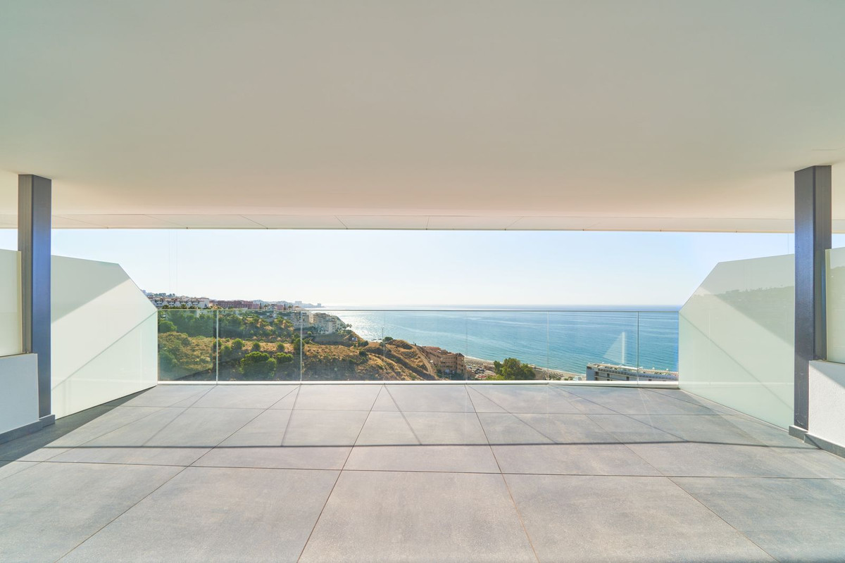 2 Bed Apartment for sale in Fuengirola Costa Del Sol, Málaga, Spain