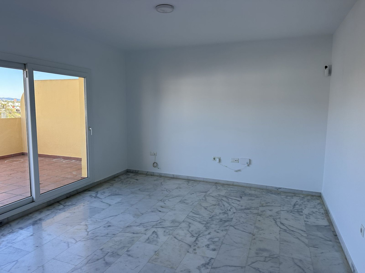 2 Bed Apartment for sale in Estepona Costa Del Sol, Málaga, Spain