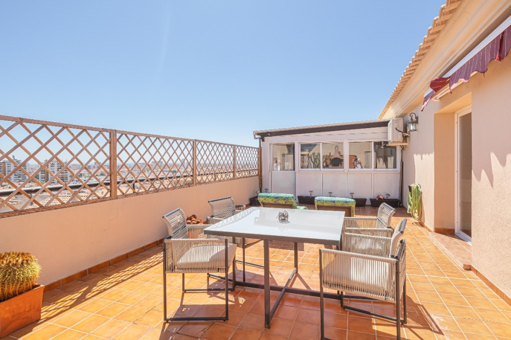 Se vende Ático de 2 dormitorios en Costa Del Sol, Málaga, España