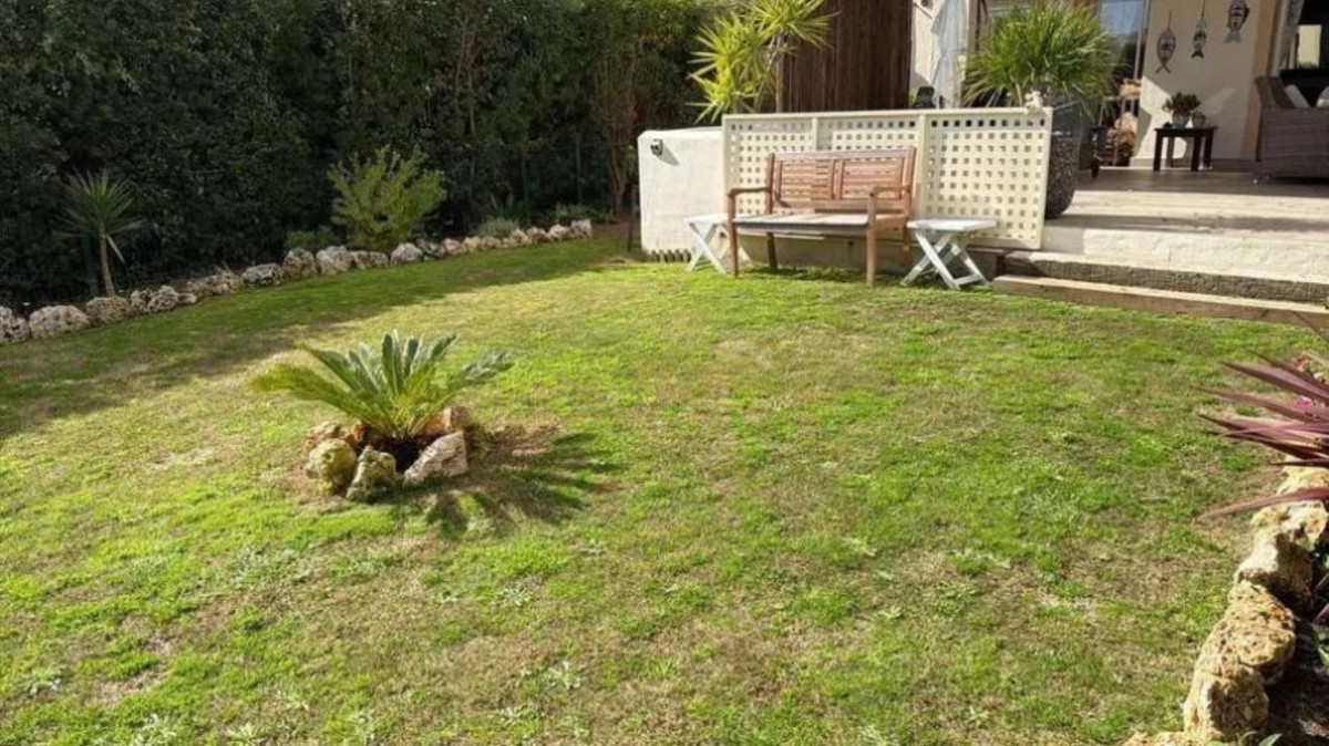 3 Bed Apartment for sale in San Roque Costa Del Sol, Cádiz, Spain