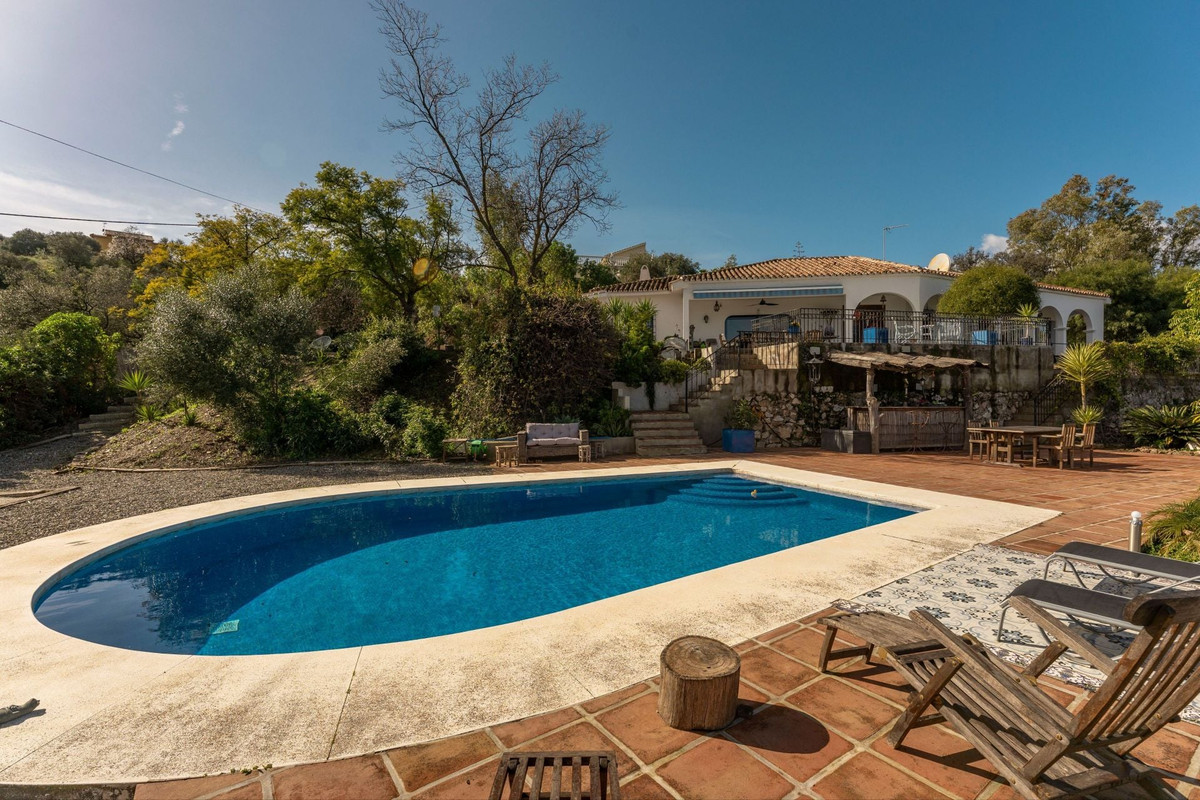 4 Bed Townhouse for sale in Alhaurín El Grande Costa Del Sol, Málaga, Spain