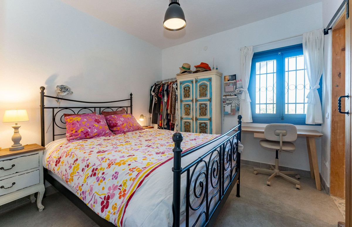 4 Bed Townhouse for sale in Alhaurín El Grande Costa Del Sol, Málaga, Spain