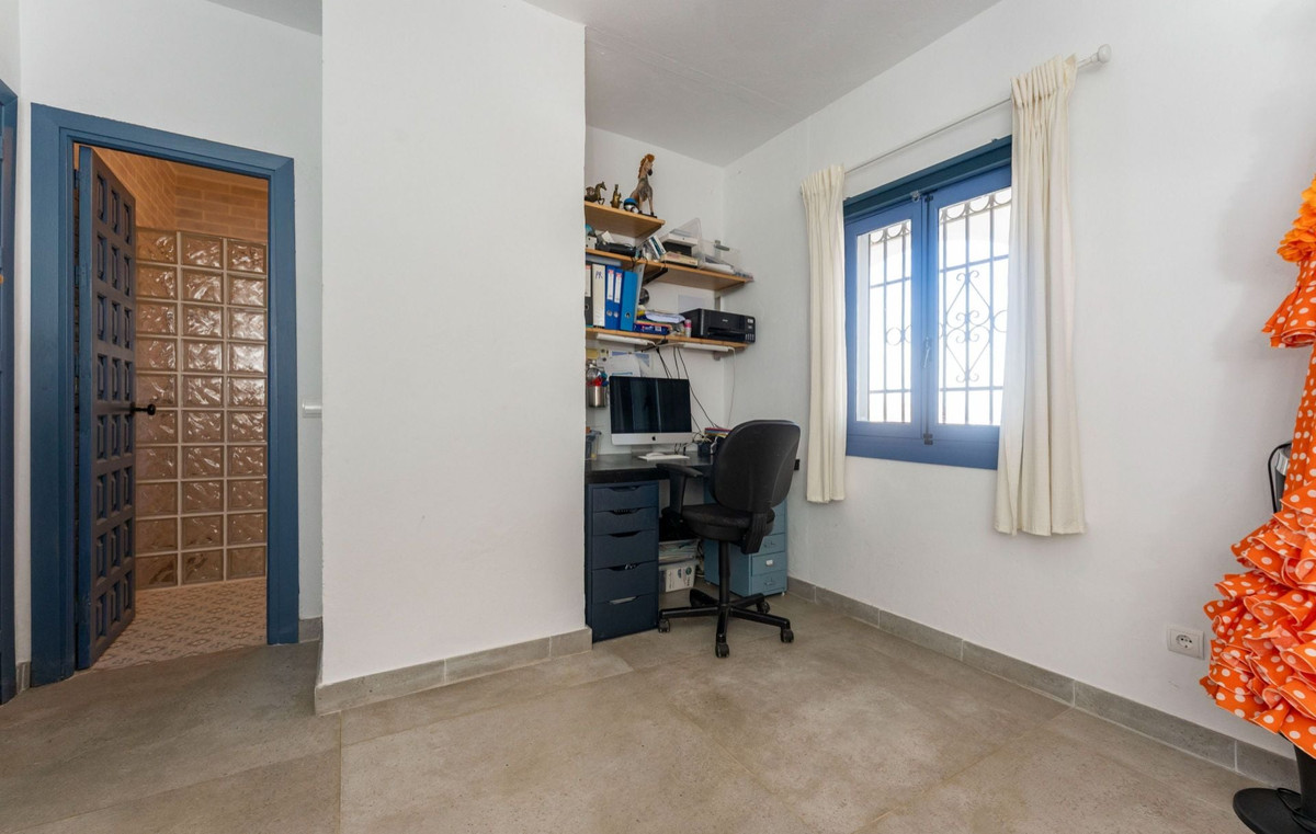 4 Bed Townhouse for sale in Alhaurín El Grande Costa Del Sol, Málaga, Spain