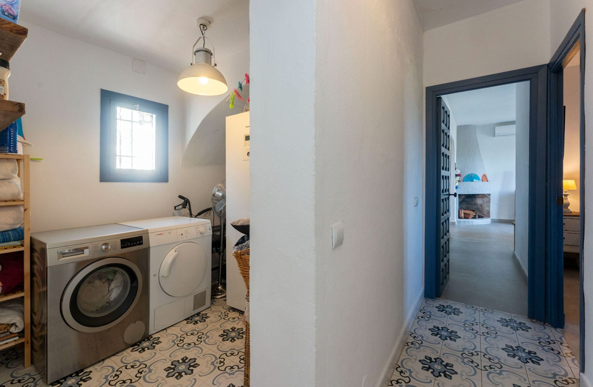4 Bed Townhouse for sale in Alhaurín El Grande Costa Del Sol, Málaga, Spain
