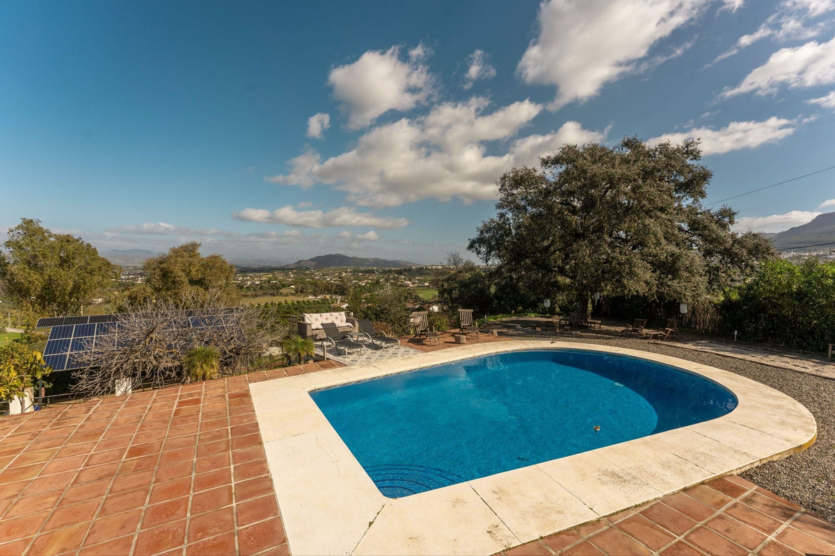 4 Bed Townhouse for sale in Alhaurín El Grande Costa Del Sol, Málaga, Spain