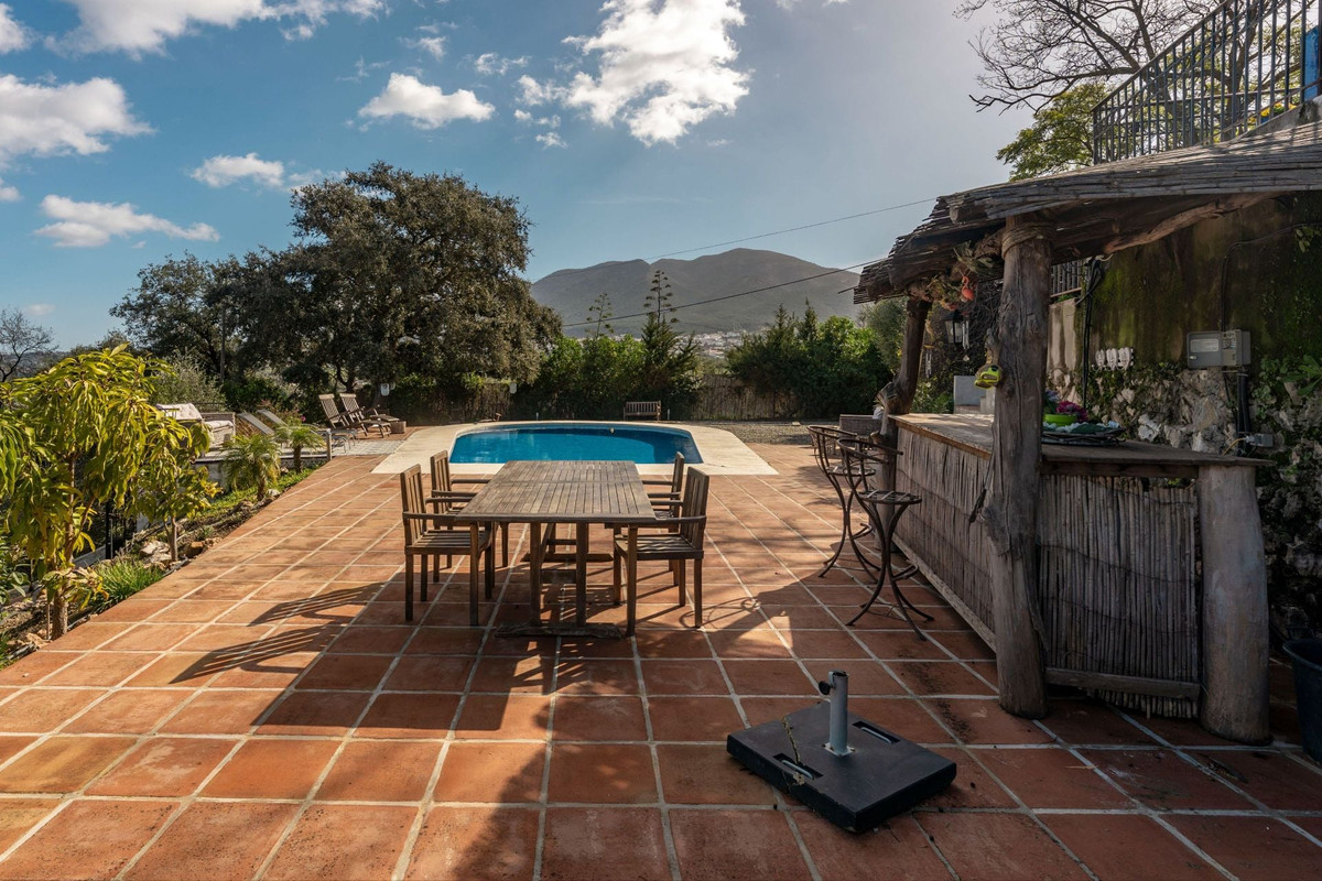 4 Bed Townhouse for sale in Alhaurín El Grande Costa Del Sol, Málaga, Spain