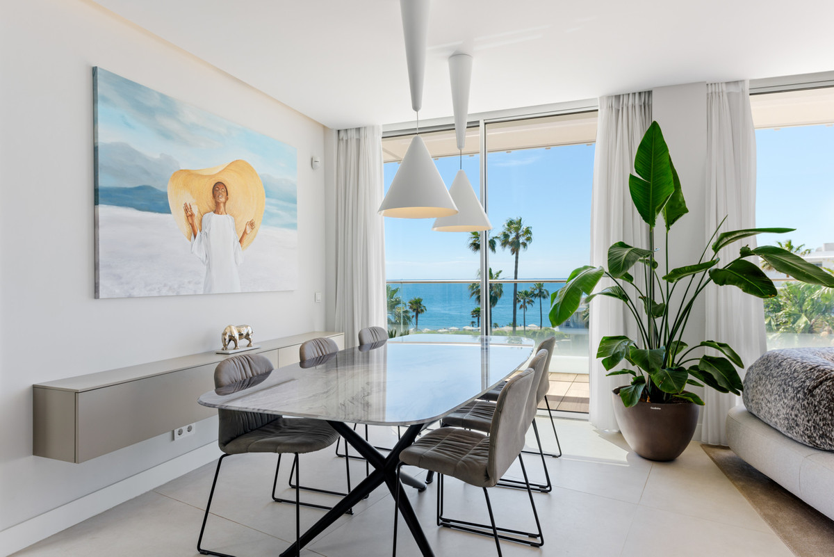 3 Bed Apartment for sale in Estepona Costa Del Sol, Málaga, Spain