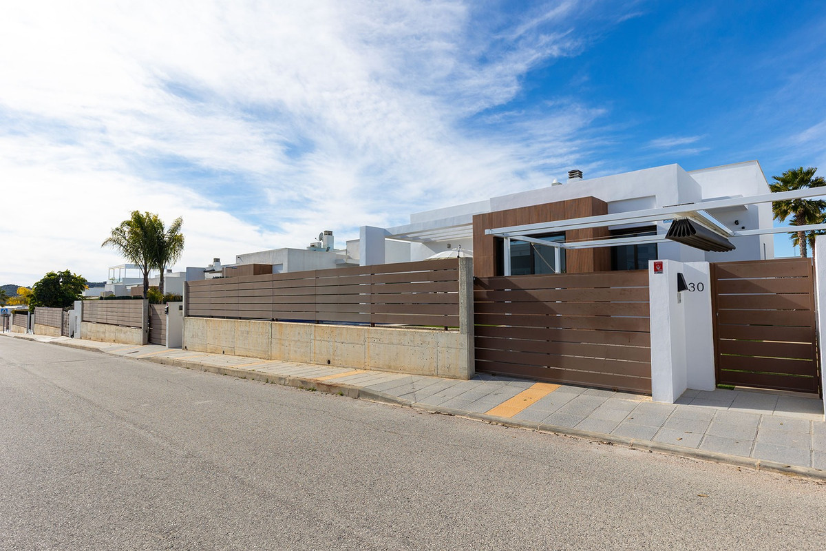 3 Bed Townhouse for sale in Vista Bella Golf Costa Blanca, Alicante, Spain