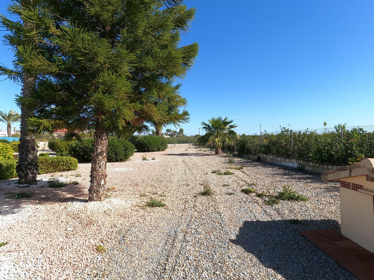 3 Bed Townhouse for sale in Albatera Costa Blanca, Alicante, Spain