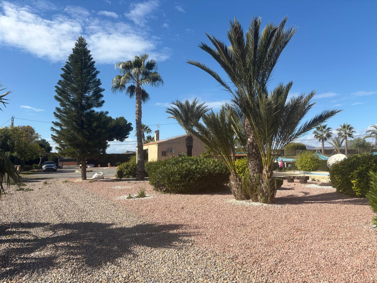 3 Bed Townhouse for sale in Albatera Costa Blanca, Alicante, Spain