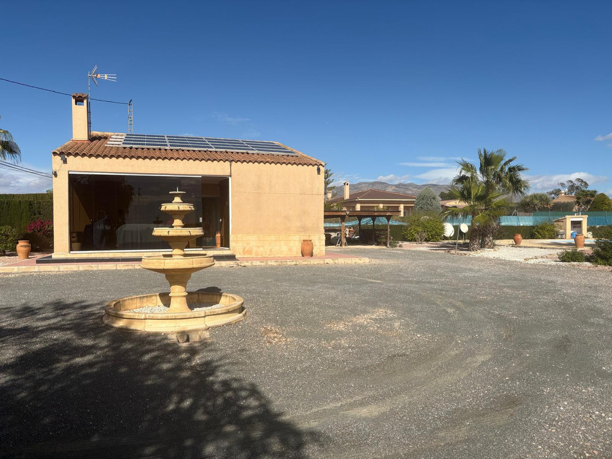 3 Bed Townhouse for sale in Albatera Costa Blanca, Alicante, Spain