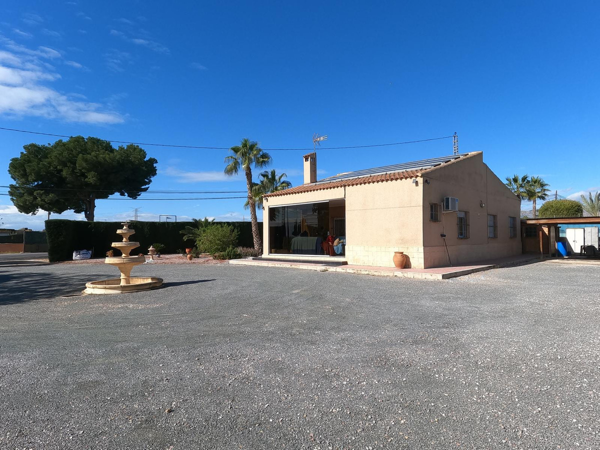 3 Bed Townhouse for sale in Albatera Costa Blanca, Alicante, Spain