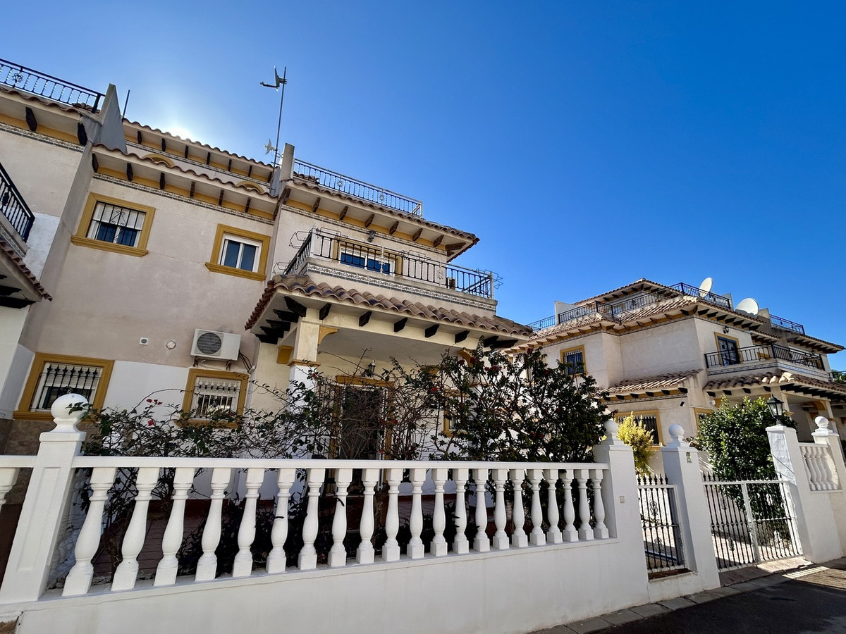 2 Bed Townhouse for sale in Cabo Roig Costa Blanca, Alicante, Spain
