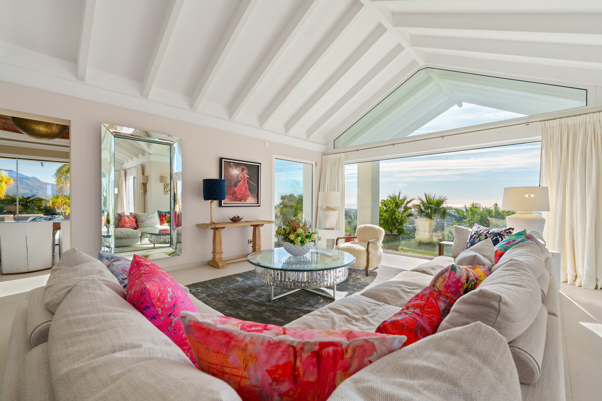 Se vende Villa - Chalet de 9 dormitorios en Costa Del Sol, Málaga, España