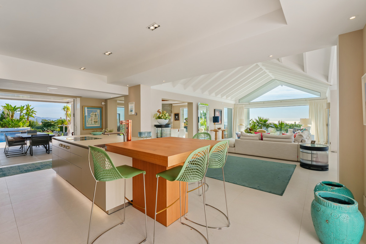 Se vende Villa - Chalet de 9 dormitorios en Costa Del Sol, Málaga, España