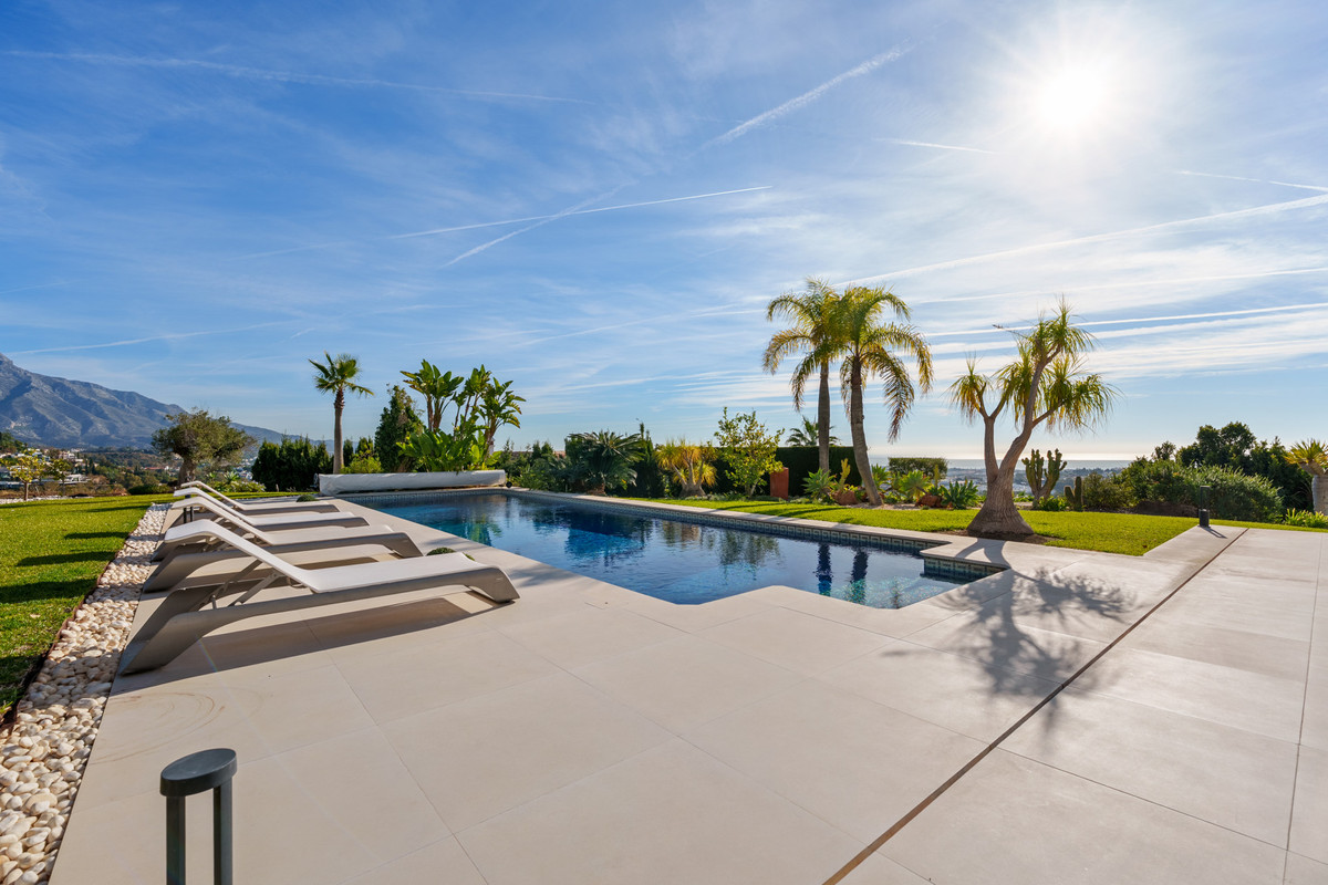 Se vende Villa - Chalet de 9 dormitorios en Costa Del Sol, Málaga, España