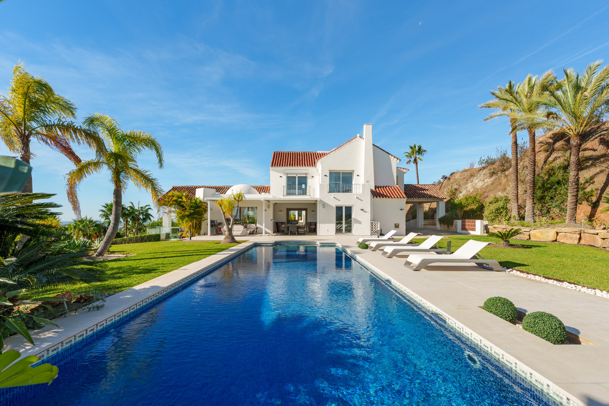 Se vende Villa - Chalet de 9 dormitorios en Costa Del Sol, Málaga, España