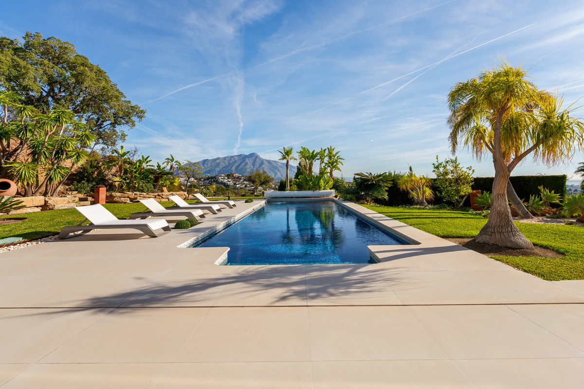 Se vende Villa - Chalet de 9 dormitorios en Costa Del Sol, Málaga, España