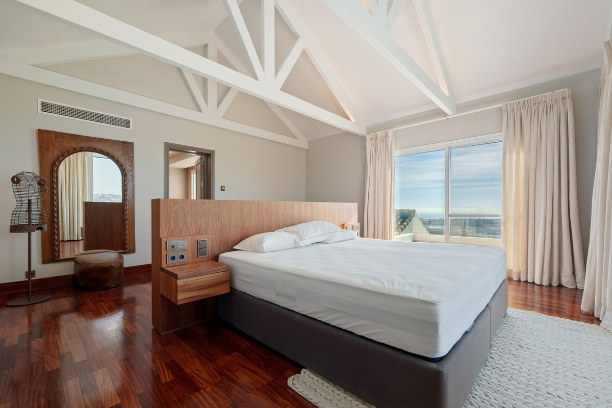 Se vende Villa - Chalet de 9 dormitorios en Costa Del Sol, Málaga, España