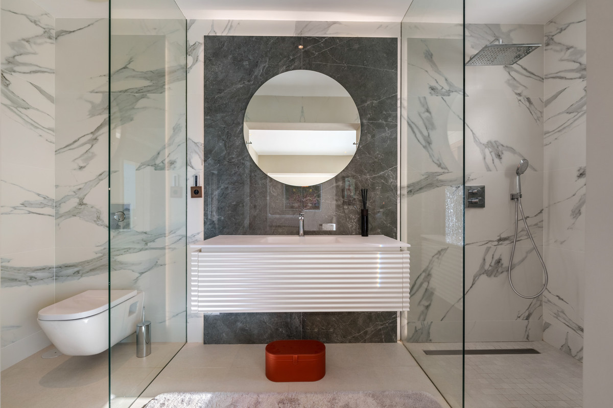 Se vende Villa - Chalet de 9 dormitorios en Costa Del Sol, Málaga, España