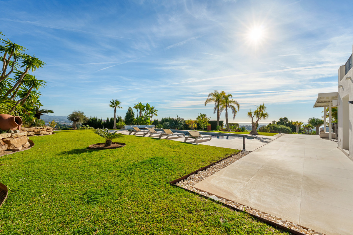 Se vende Villa - Chalet de 9 dormitorios en Costa Del Sol, Málaga, España