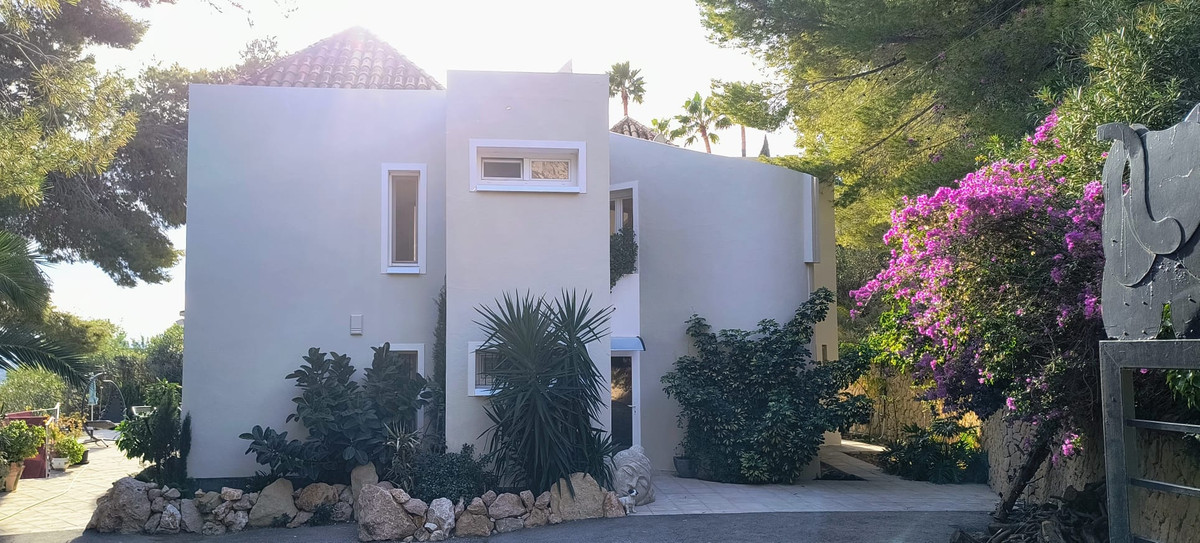 3 Bed Townhouse for sale in Altea Costa Blanca, Alicante, Spain