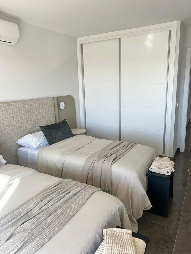 4 Bed Apartment for sale in Fuengirola Costa Del Sol, Málaga, Spain