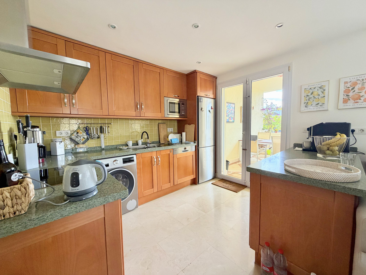 Se vende Apartamento Planta Media de 2 dormitorios en Costa Del Sol, Málaga, España