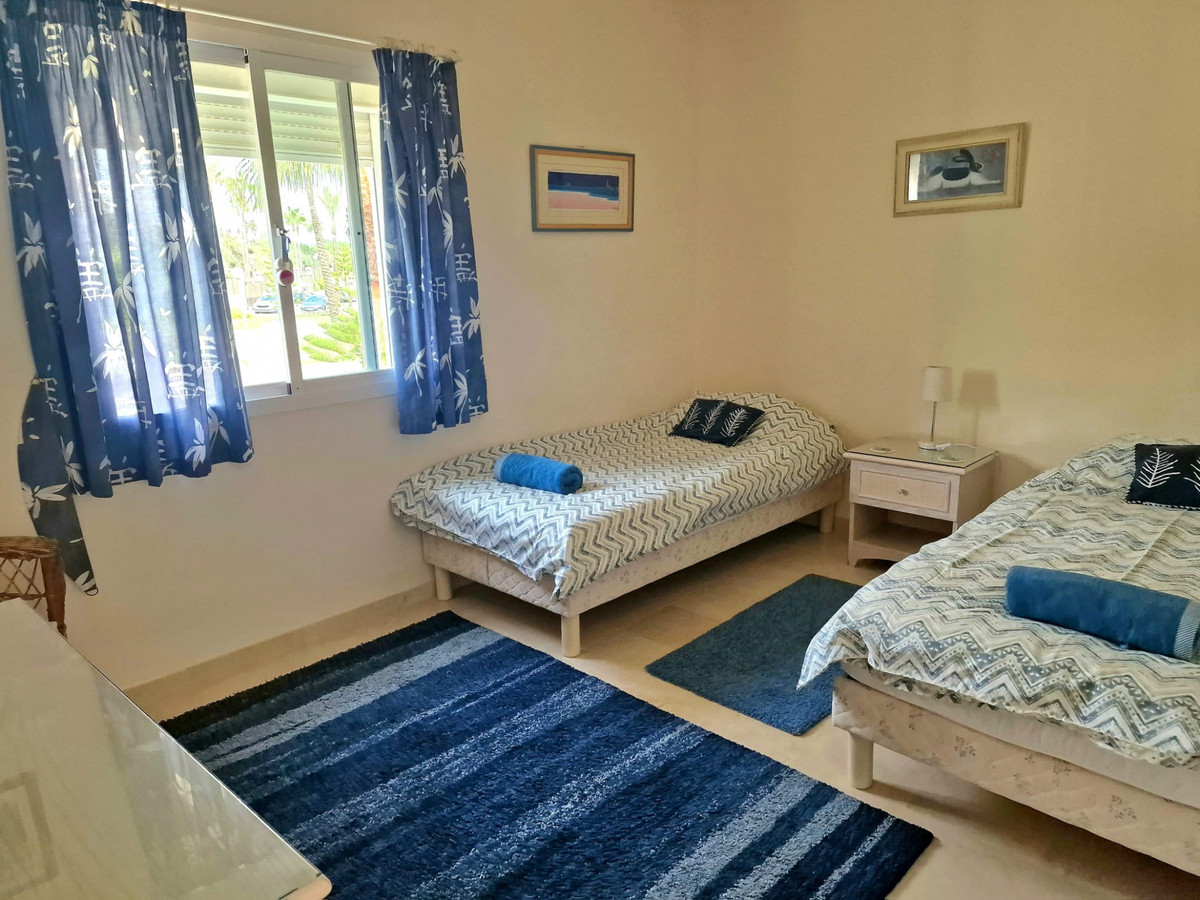 2 Bed Townhouse for sale in Casares Costa Del Sol, Málaga, Spain