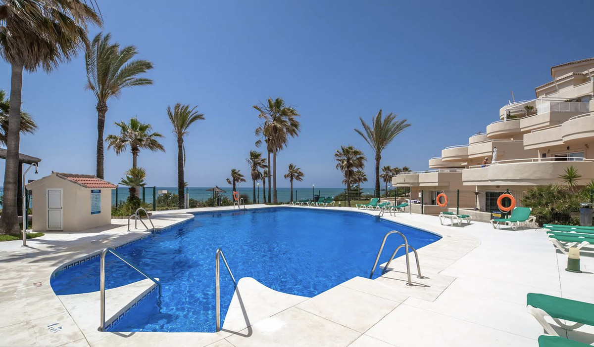 2 Bed Apartment for sale in Estepona Costa Del Sol, Málaga, Spain