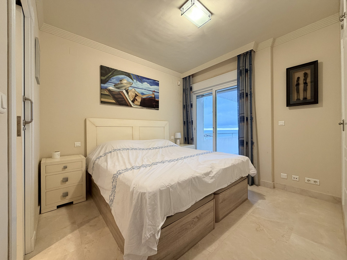 2 Bed Apartment for sale in Estepona Costa Del Sol, Málaga, Spain