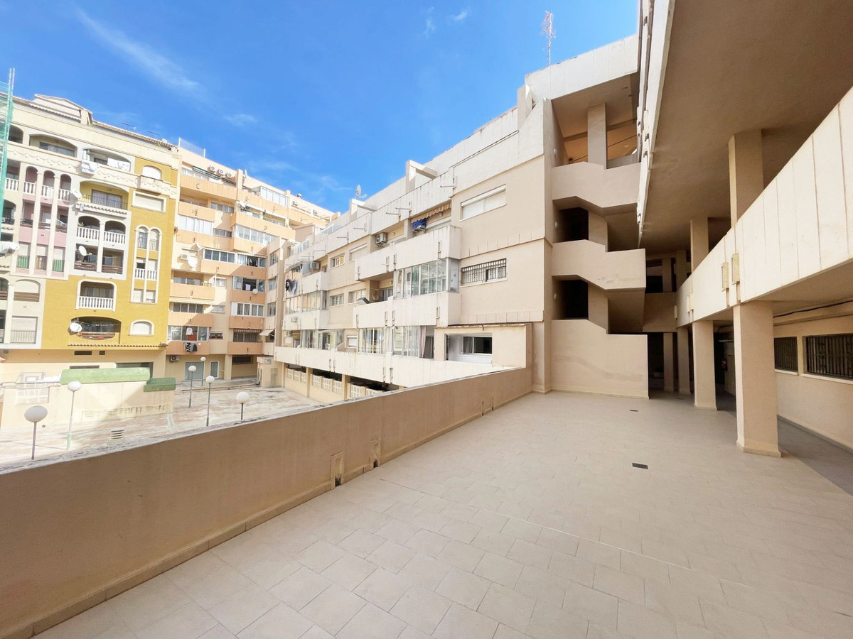 Se vende Apartamento Planta Media de 1 dormitorios en Costa Blanca, Alicante, España