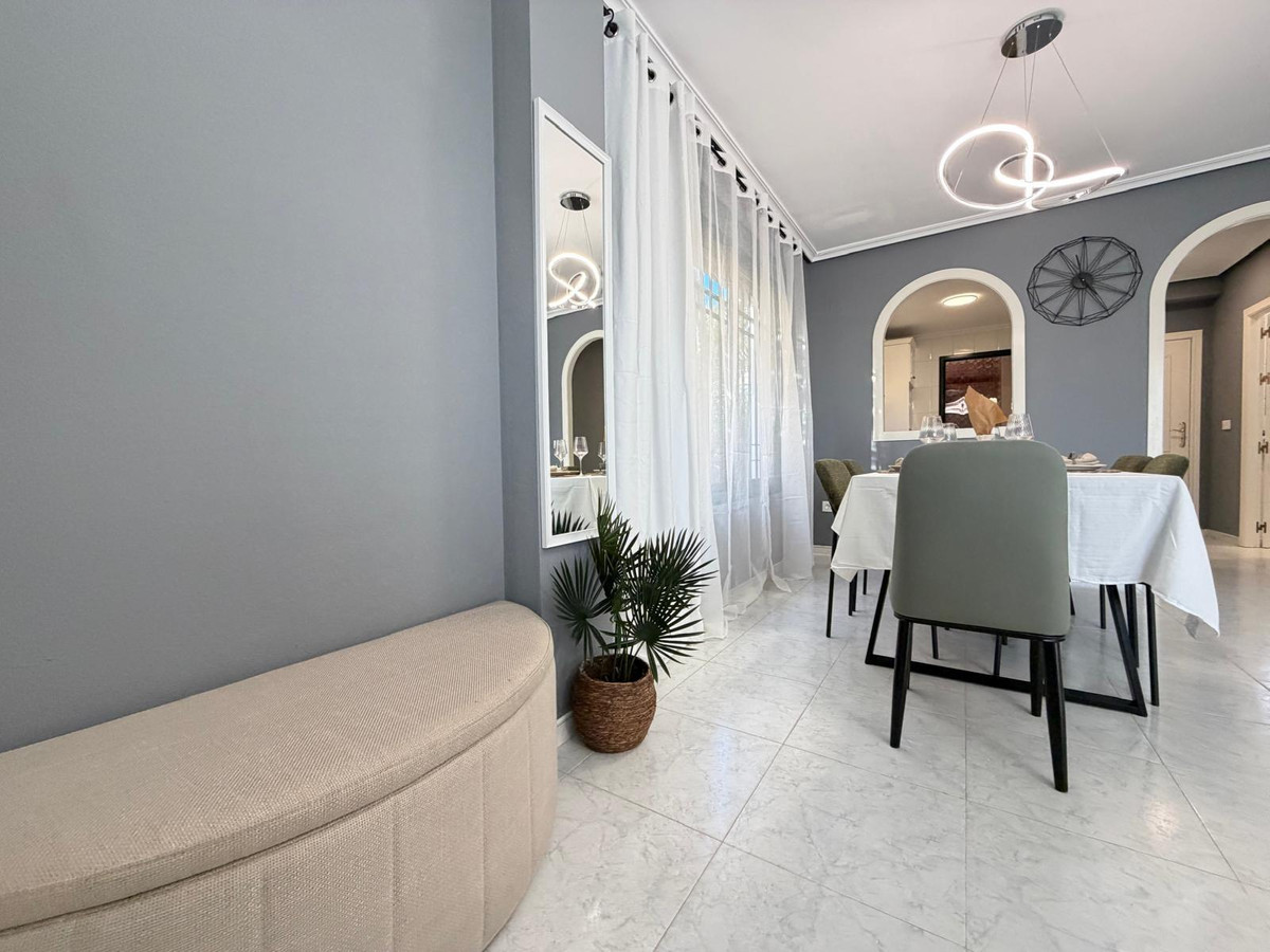 Se vende Bungalow de 2 dormitorios en Costa Blanca, Alicante, España