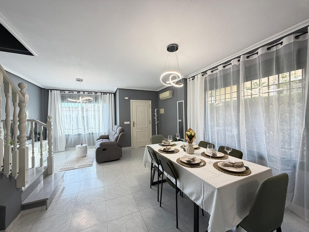 Se vende Bungalow de 2 dormitorios en Costa Blanca, Alicante, España