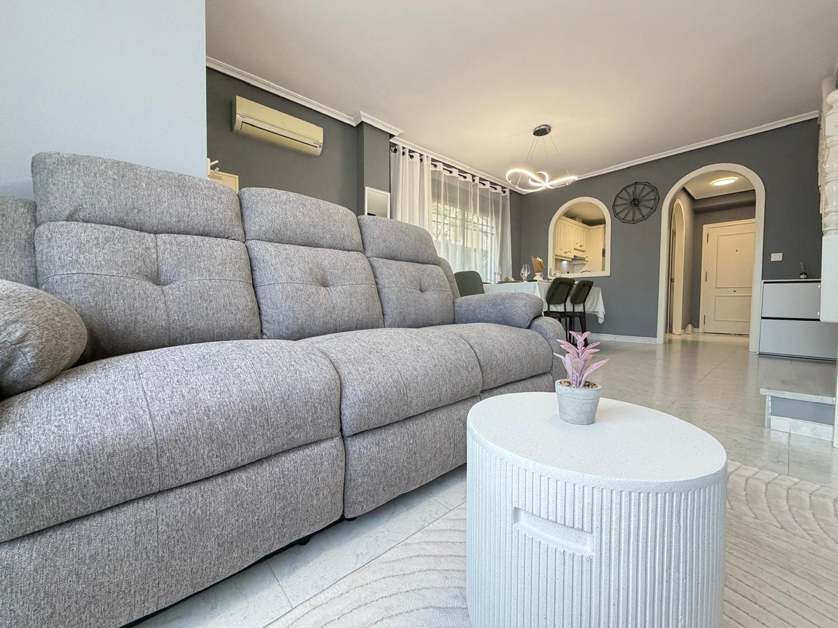 Se vende Bungalow de 2 dormitorios en Costa Blanca, Alicante, España