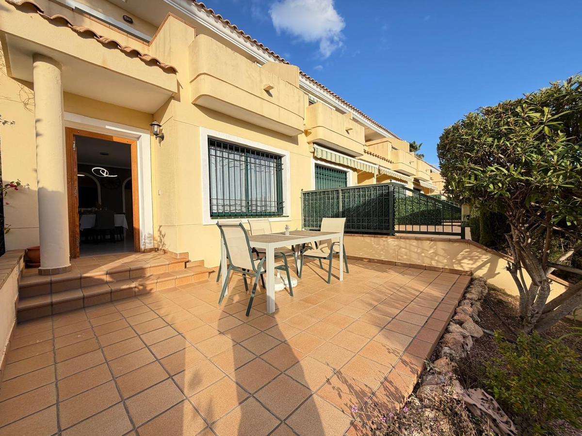 Se vende Bungalow de 2 dormitorios en Costa Blanca, Alicante, España