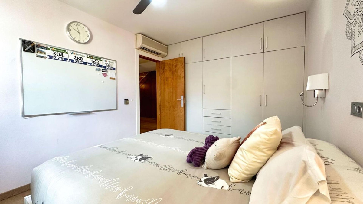 6 Bed Townhouse for sale in Benidorm Costa Blanca, Alicante, Spain