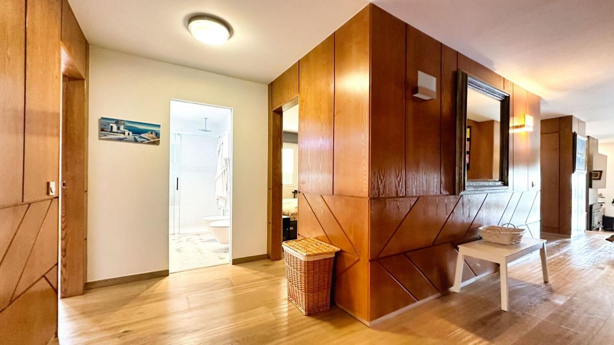 6 Bed Townhouse for sale in Benidorm Costa Blanca, Alicante, Spain
