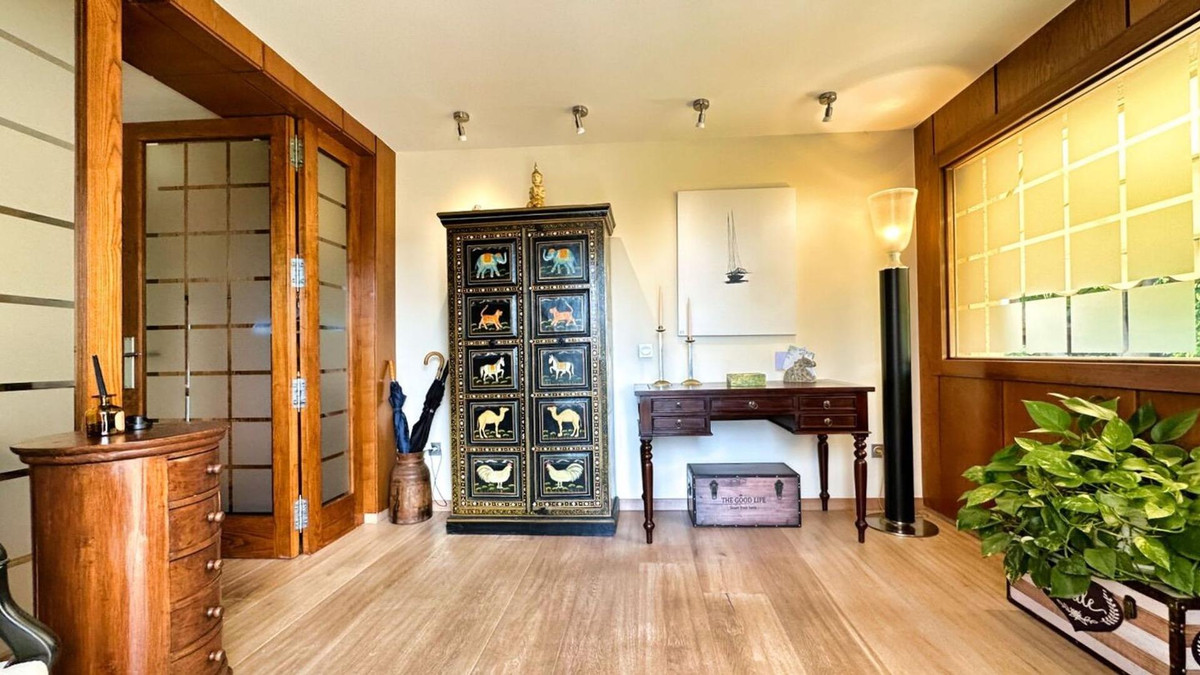 6 Bed Townhouse for sale in Benidorm Costa Blanca, Alicante, Spain