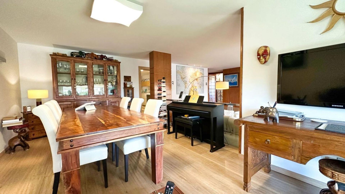 6 Bed Townhouse for sale in Benidorm Costa Blanca, Alicante, Spain