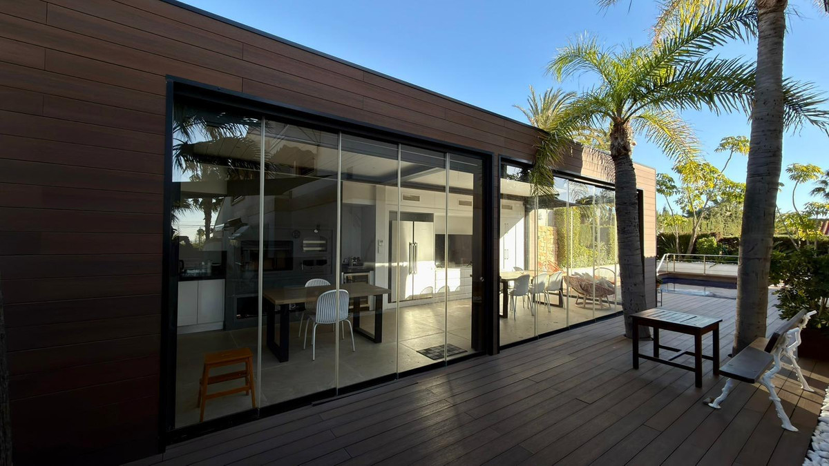 6 Bed Townhouse for sale in Benidorm Costa Blanca, Alicante, Spain