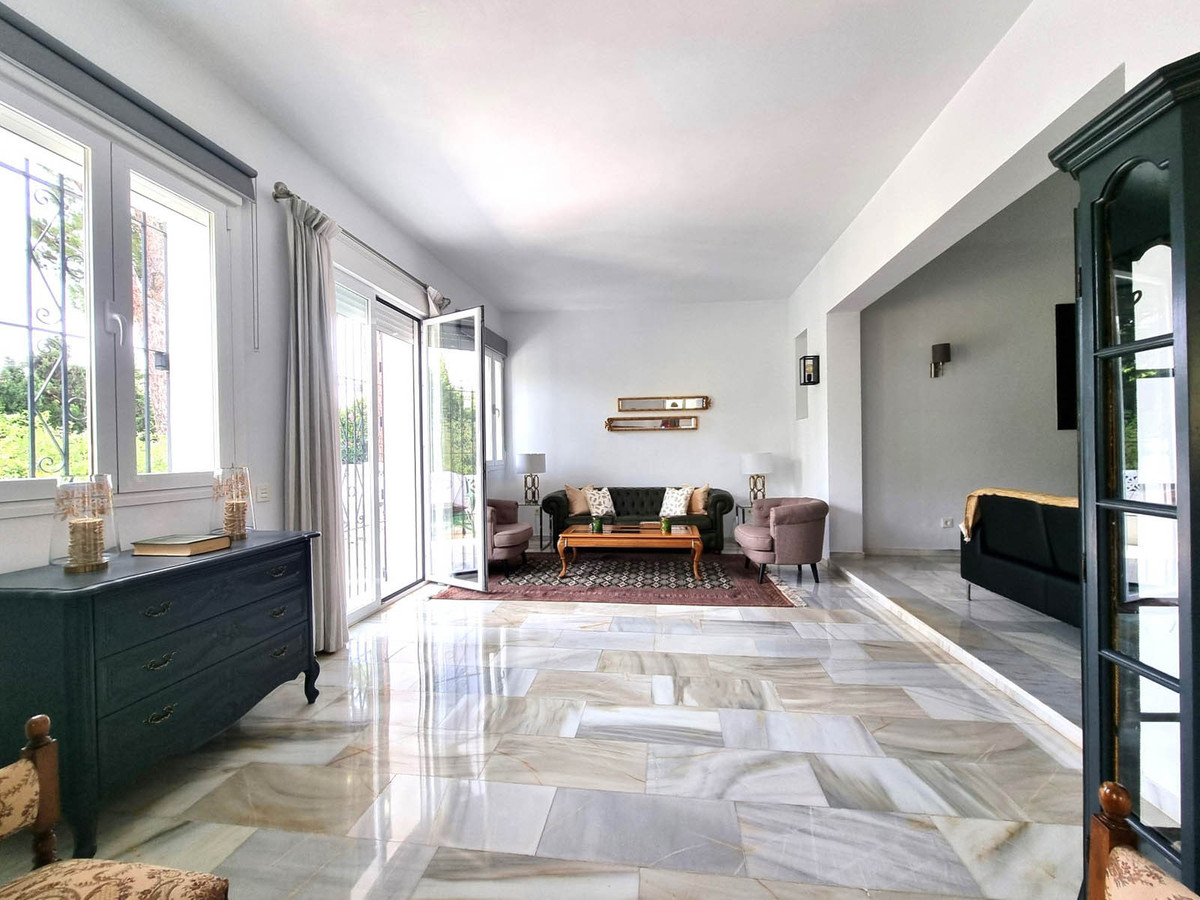 Se vende Villa - Chalet de 3 dormitorios en Costa Del Sol, Málaga, España