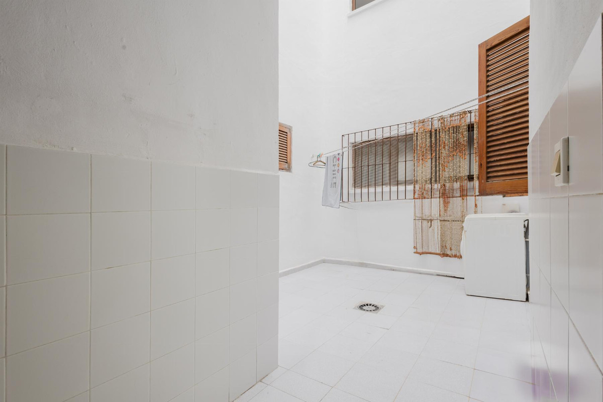 Se vende Apartamento Planta Media de 2 dormitorios en Costa Blanca, Alicante, España