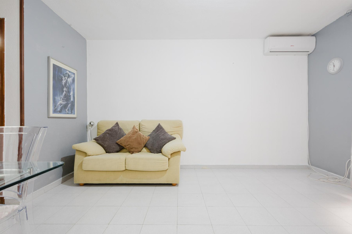 Se vende Apartamento Planta Media de 2 dormitorios en Costa Blanca, Alicante, España