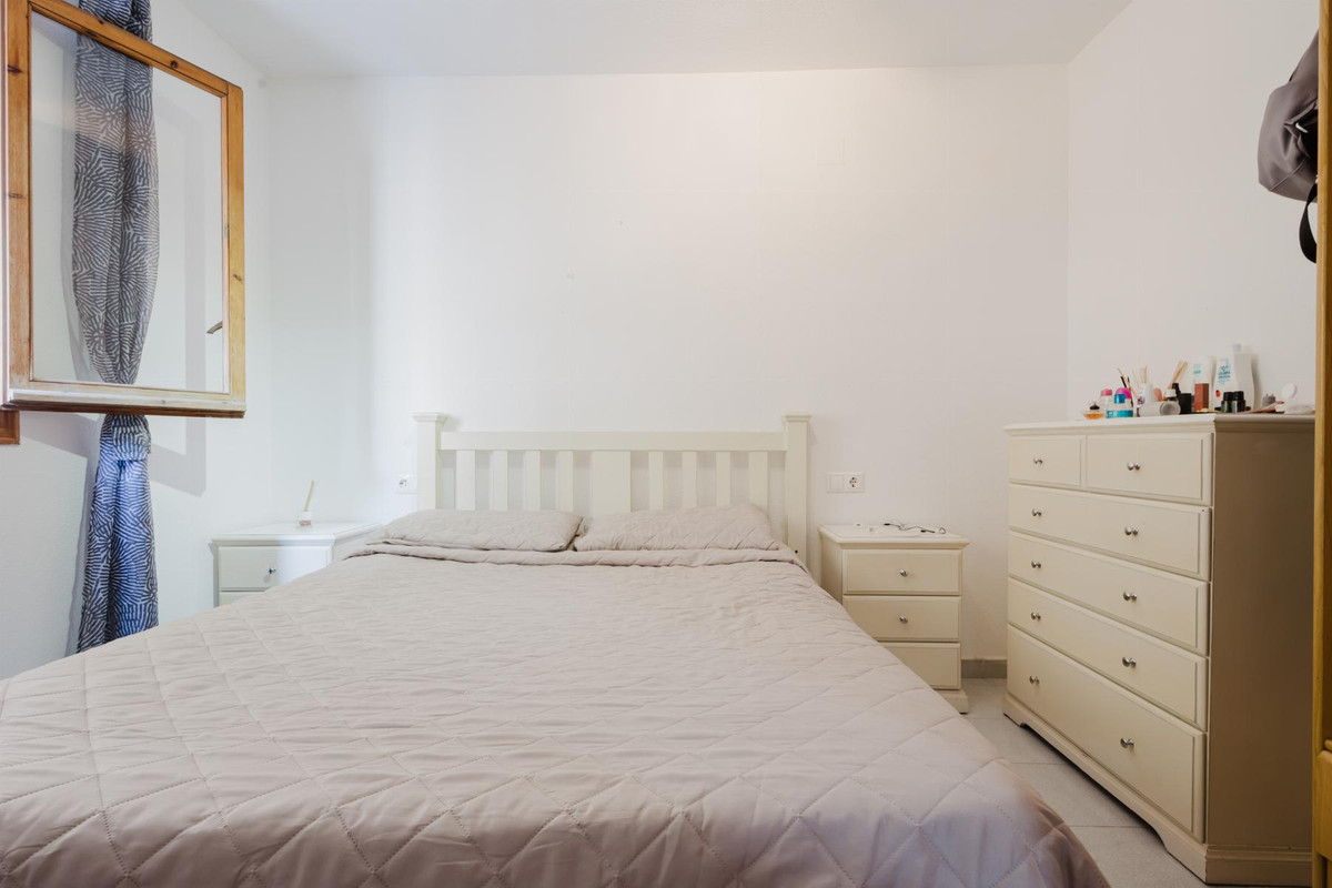 Se vende Apartamento Planta Media de 2 dormitorios en Costa Blanca, Alicante, España