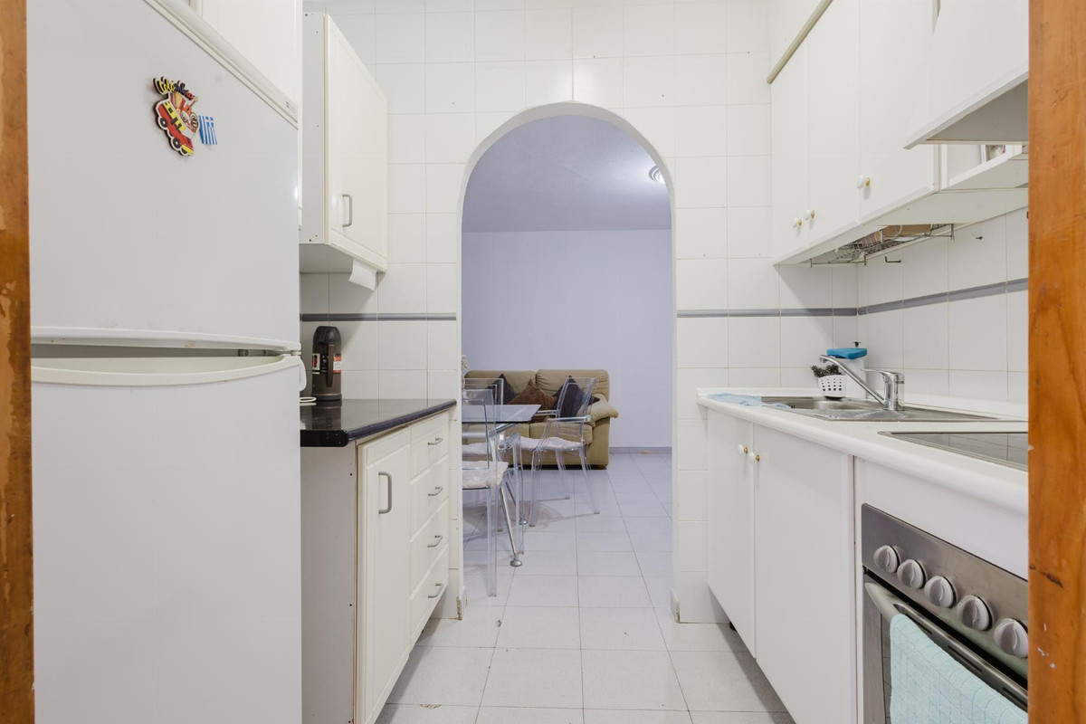 Se vende Apartamento Planta Media de 2 dormitorios en Costa Blanca, Alicante, España