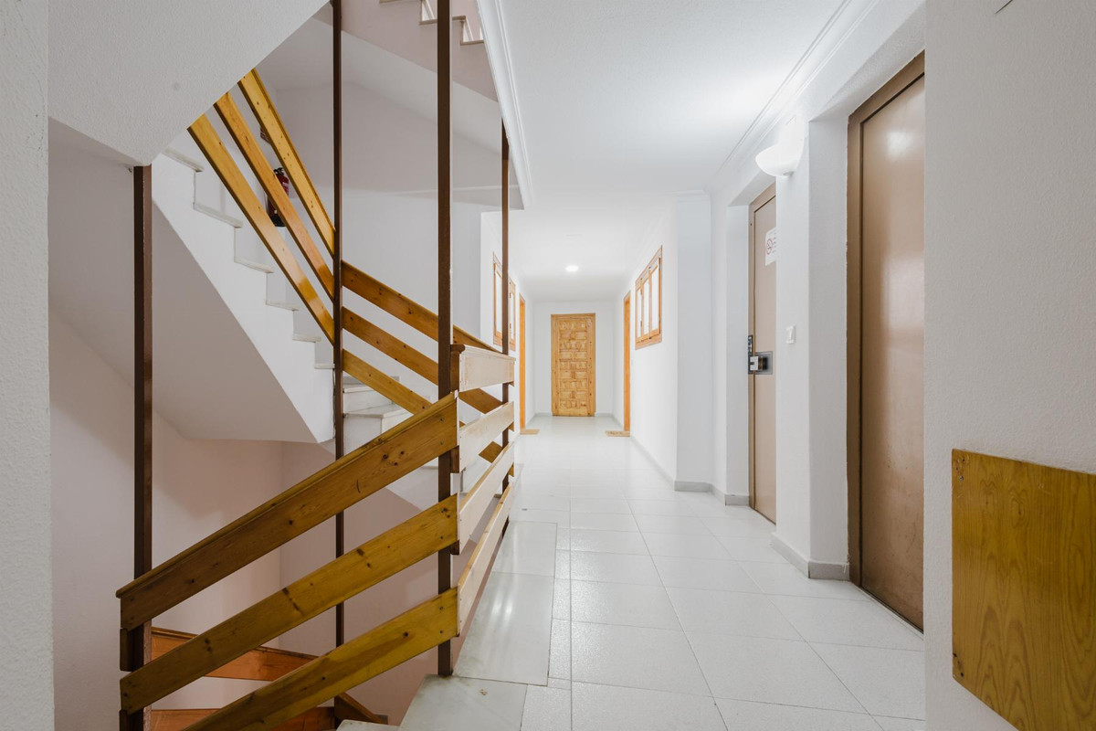 Se vende Apartamento Planta Media de 2 dormitorios en Costa Blanca, Alicante, España