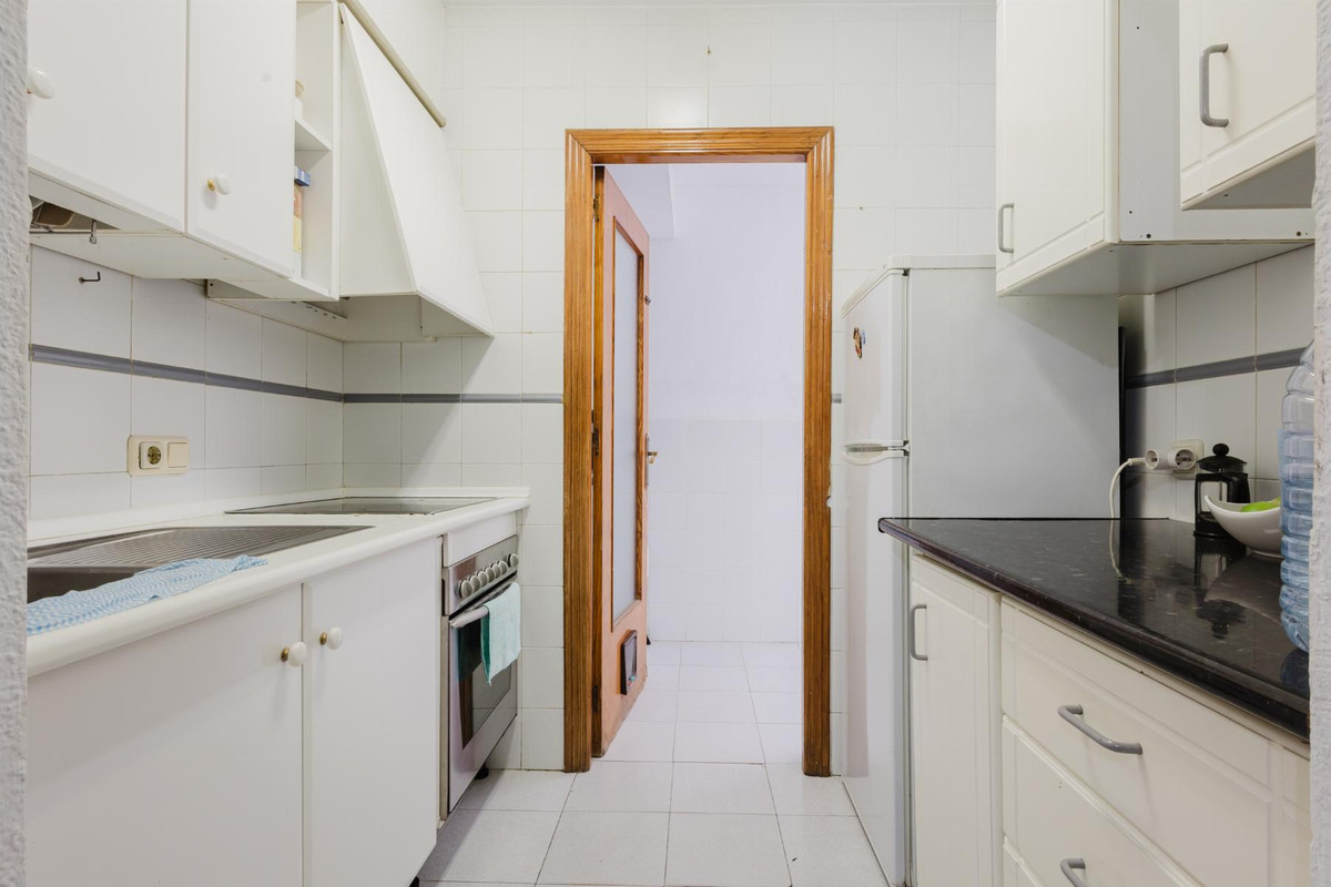 Se vende Apartamento Planta Media de 2 dormitorios en Costa Blanca, Alicante, España