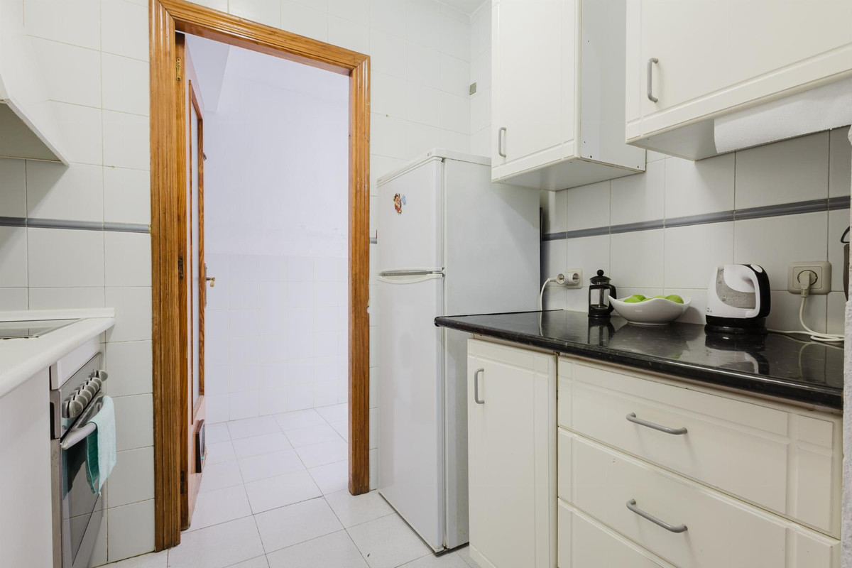 Se vende Apartamento Planta Media de 2 dormitorios en Costa Blanca, Alicante, España