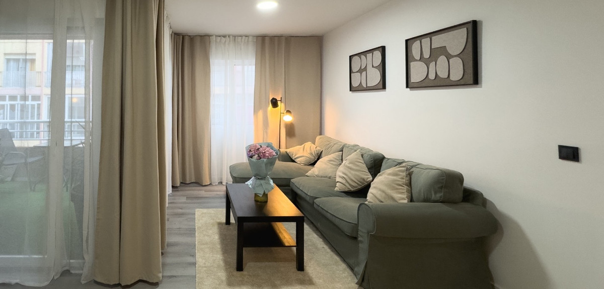 Se vende Apartamento Planta Media de 2 dormitorios en Costa Blanca, Alicante, España